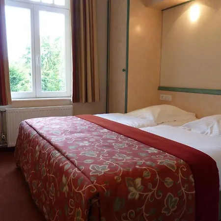 Les Tilleuls Hotel Jupille Esterno foto